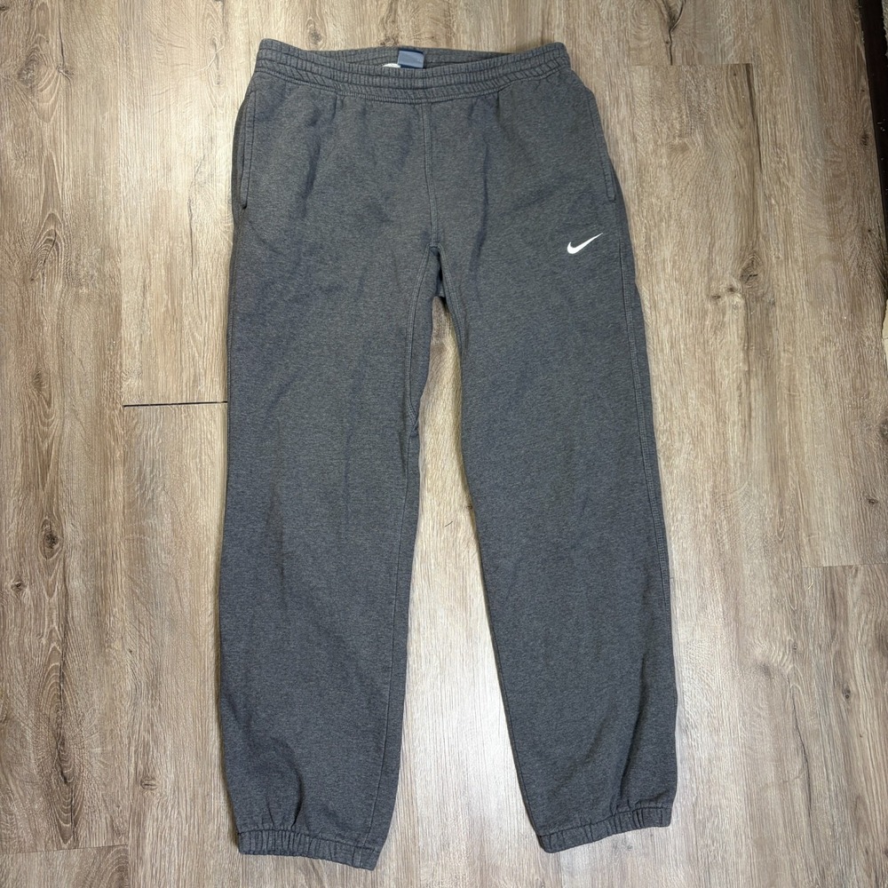 Nike Club Fleece Men's Athletic Sportswear Cuff Pants Size XL Gray Sweatpants